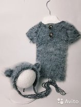 Clothes for a newborn photo shoot
