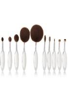 Makeup brushes