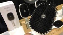 Smart comb