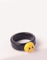 Ring with smiley face